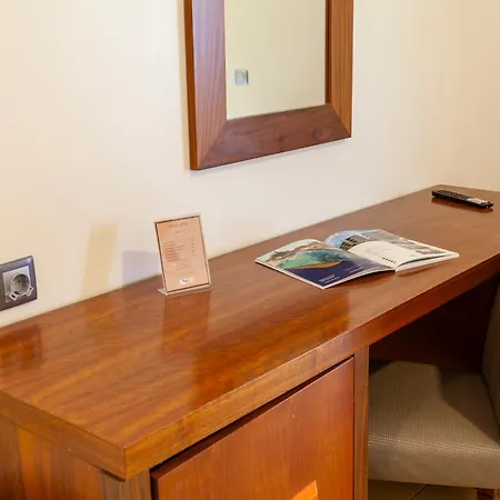 Sol Отель Картейра